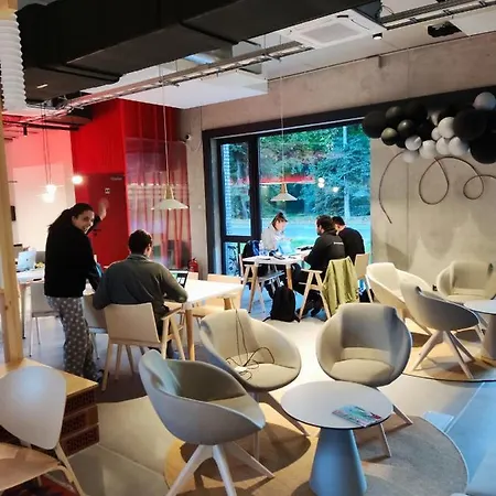 Sia J12 Jelgavas Iela 8 * 里加